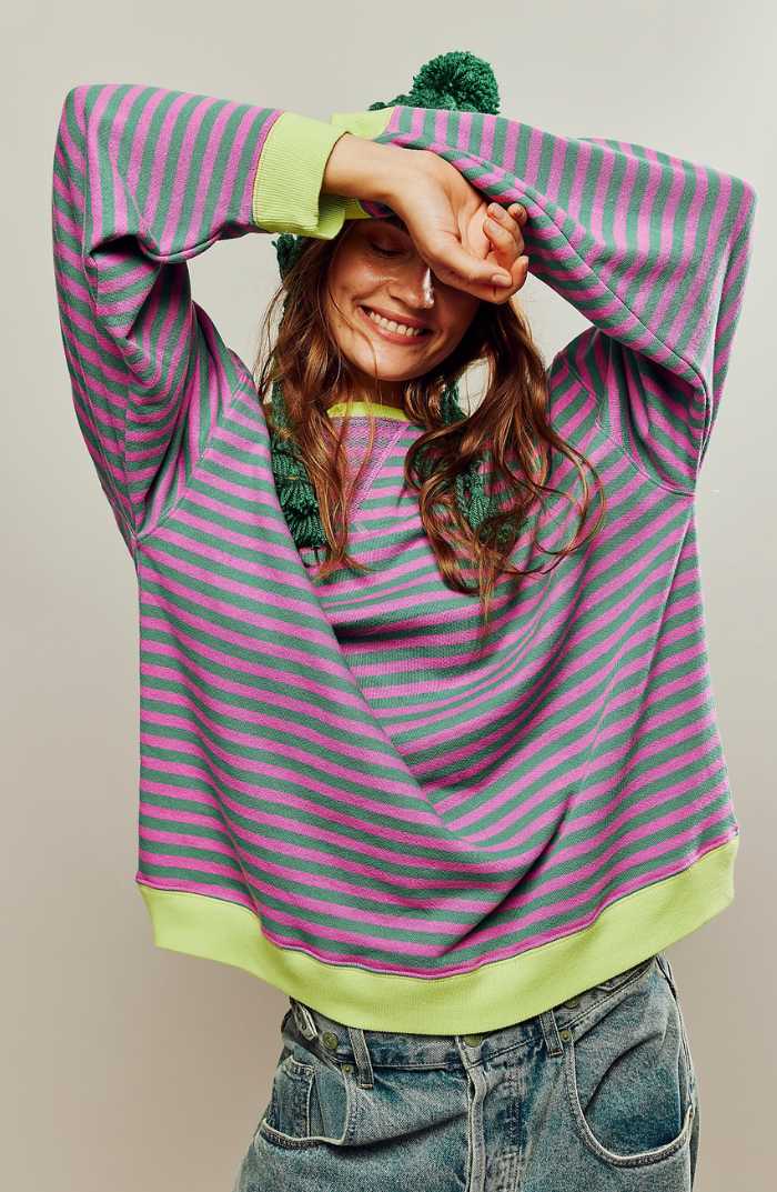 Aukje Gestreifter Pullover in Übergröße Foto 1