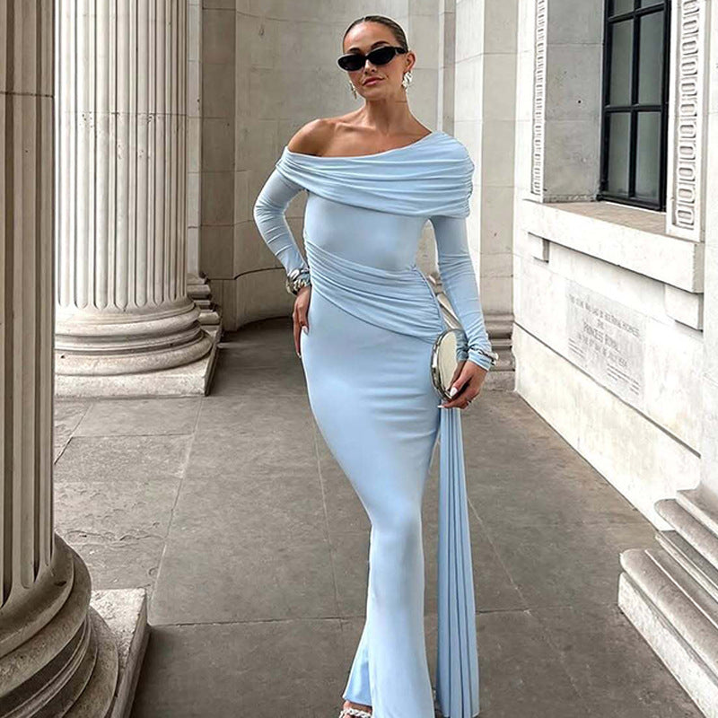 Berit Schulterfreies Abendkleid mit langen Ärmeln Foto 8