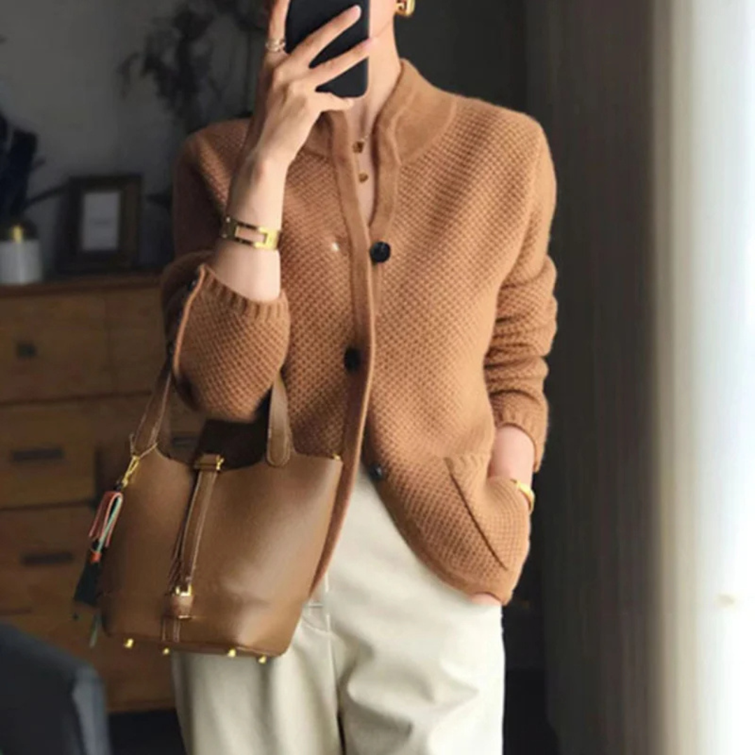 Damen Gerippte Strickjacke mit Mustern zum Schichten in Braun
