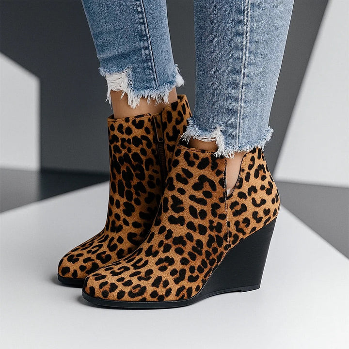 Damen Herbst-Stiefeletten aus Wildleder mit Keilabsatz (7)