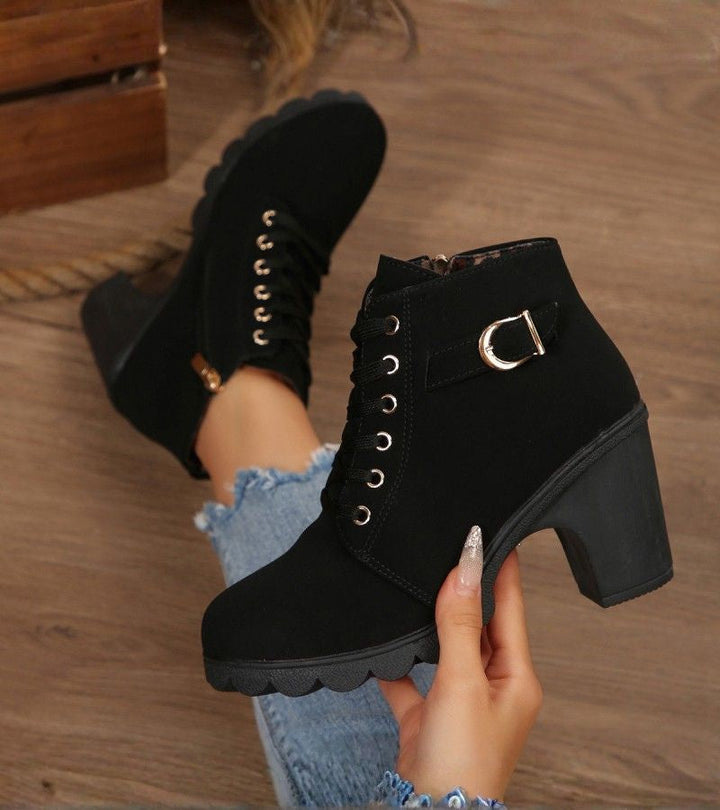 Damen Schnürstiefel im modernen Stil in Schwarz