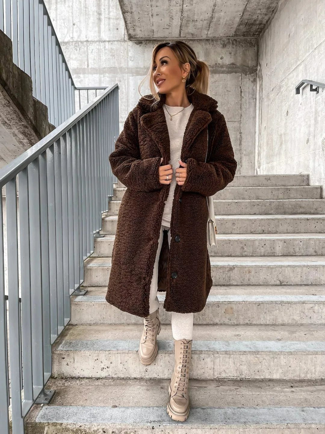 Damen Wintermantel aus Plüsch für Herbst (4)
