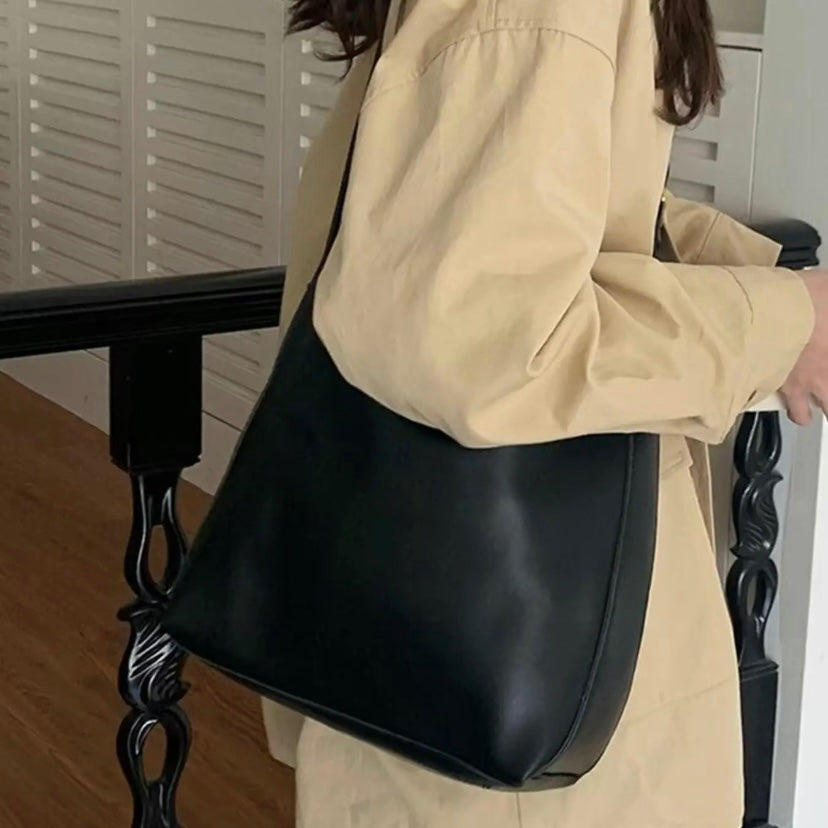 Elegante Handtasche mit Schnallenverschluss für den Alltag (6)