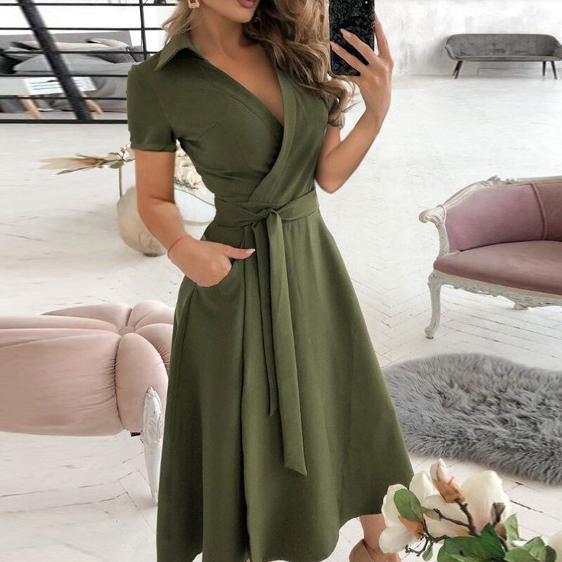 Elegantes Damen Kleid zum Wickeln mit A-Linie in Armee Grün