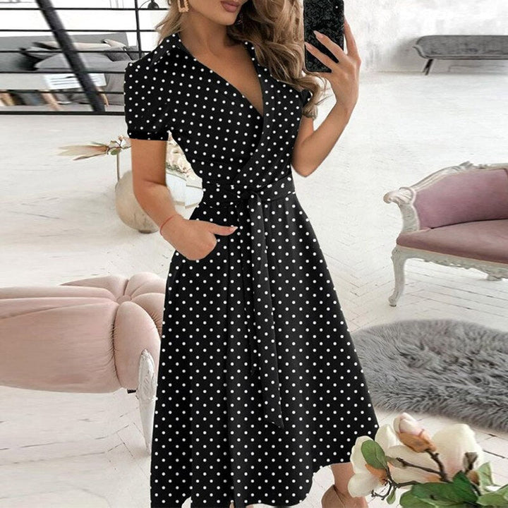 Elegantes Damen Kleid zum Wickeln mit A-Linie in Kleiner Punkt