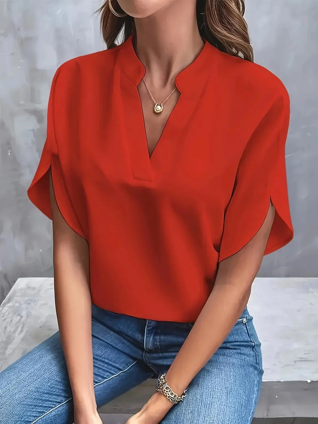 Fenna Elegante Bluse mit V-Ausschnitt und Schlitzärmeln Foto 5