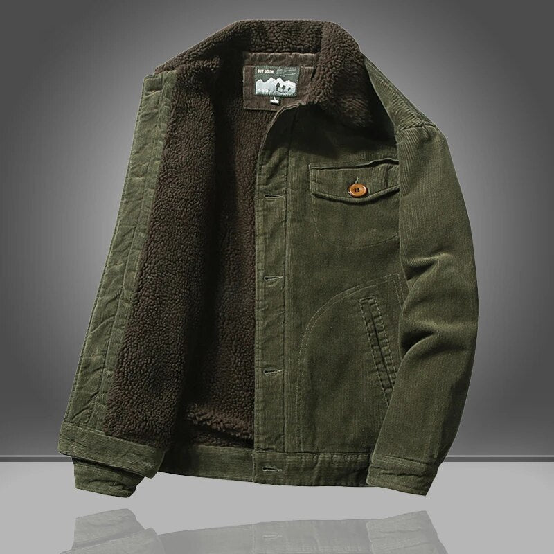 Isolierte Herren Jacke für den Herbst in Grün