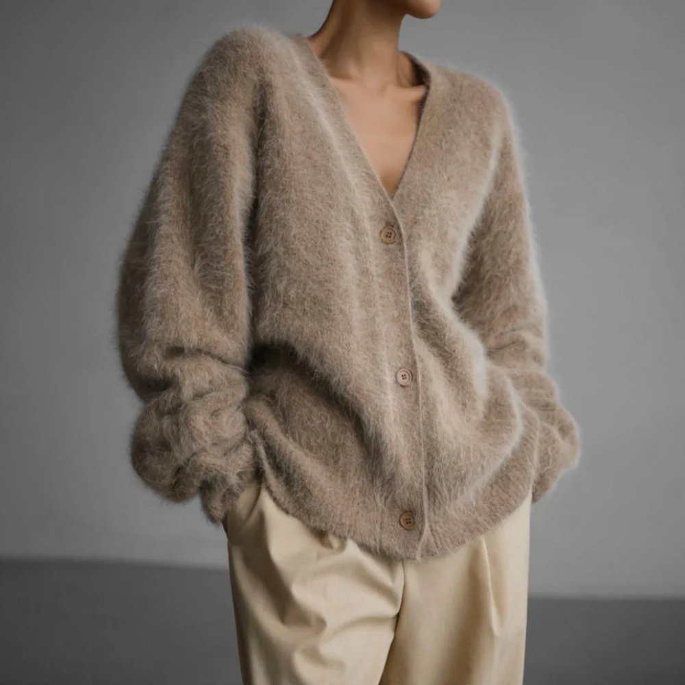 Klaasje Weiche Strickjacke in Naturtönen Foto 1