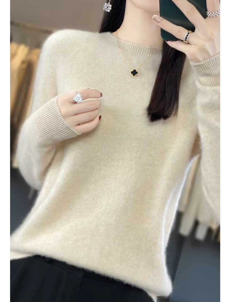 Klassische Damen Strickjacke mit Rundhals in Beige
