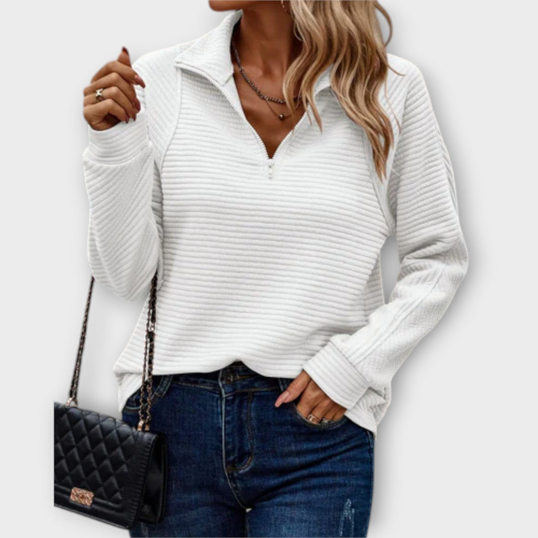 Komfortable Damen Strickjacke mit V-Ausschnitt und Reißverschluss in Weiß