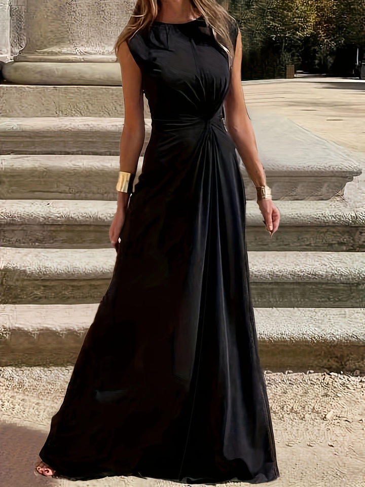 Liss Schlichtes Abendkleid mit hohem Ausschnitt und Raffung Foto 9
