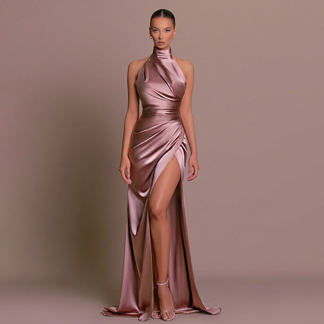 Marit Satin-Abendkleid mit Raffung und hohem Beinschlitz Foto 3