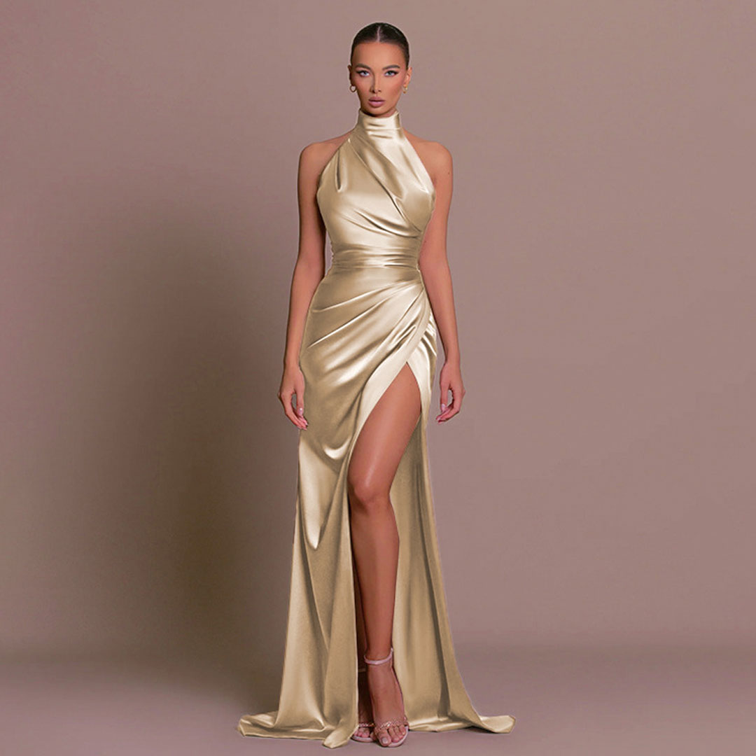 Marit Satin-Abendkleid mit Raffung und hohem Beinschlitz Foto 4