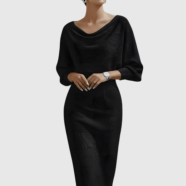Sanne Drapiertes Strickkleid mit Fledermausärmeln in Schwarz Foto 1