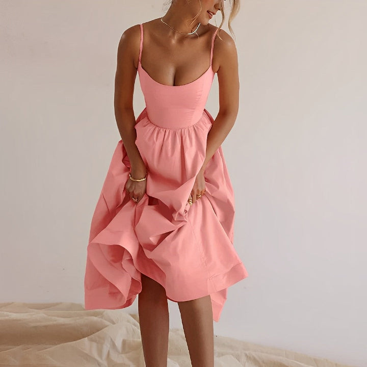 Tuula Weißes Trägerkleid mit ausgestelltem Sommerrock Foto 4
