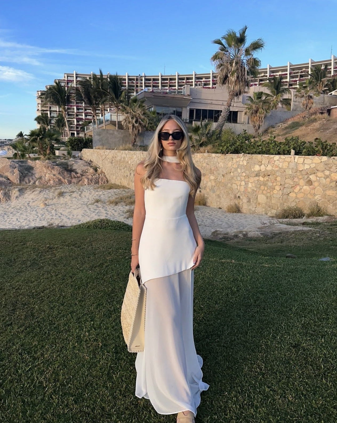 Wibke Cremeweißes Sommerkleid im fließenden Lagen-Look Foto 1