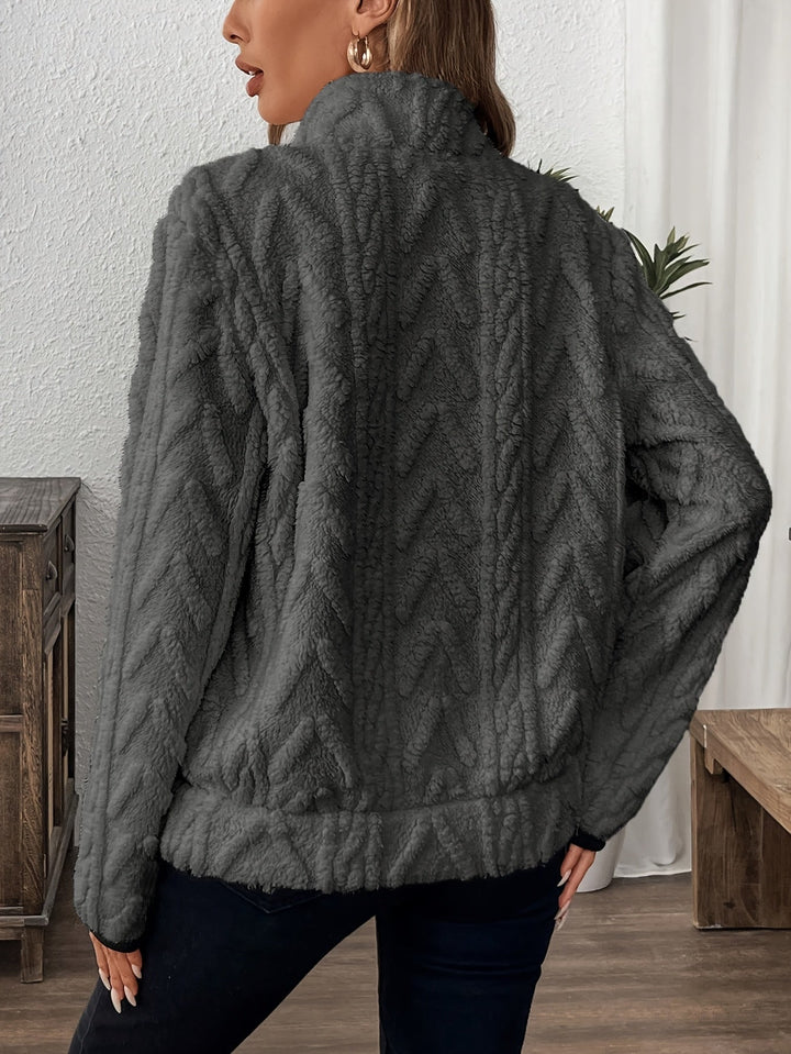 Wobke Flauschiger Pullover in weichem Strick Foto 8